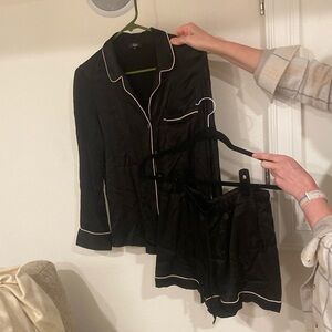 Pajama set, never worn!